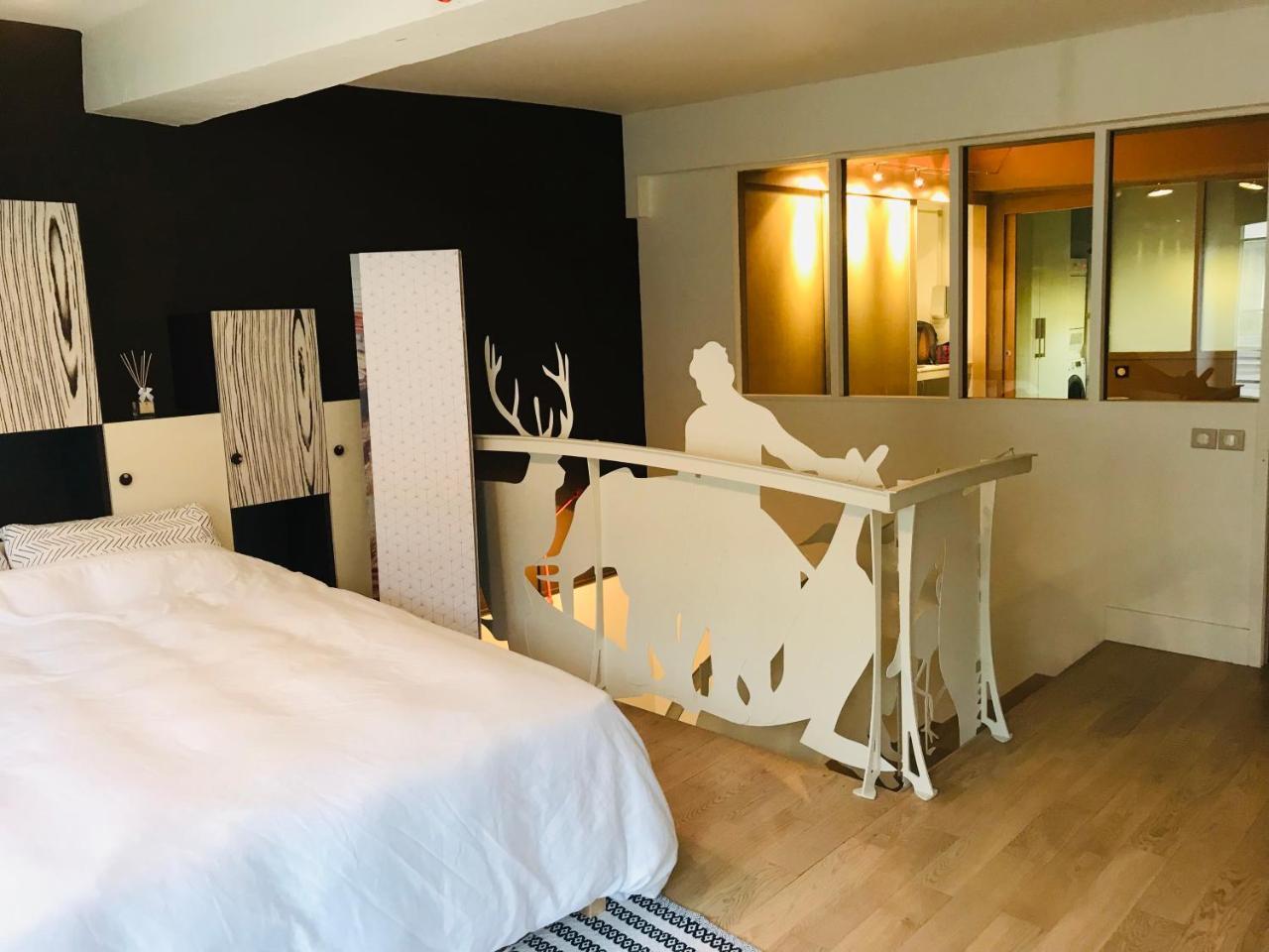 Appartamento Beautiful Duplex In The Center Of Parigi Esterno foto