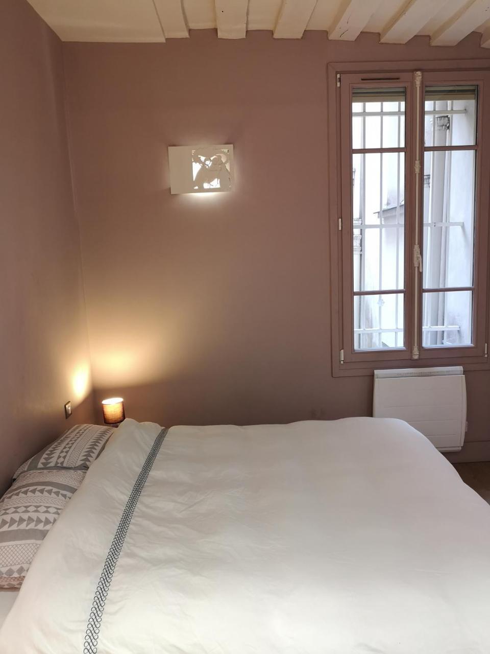 Appartamento Beautiful Duplex In The Center Of Parigi Esterno foto